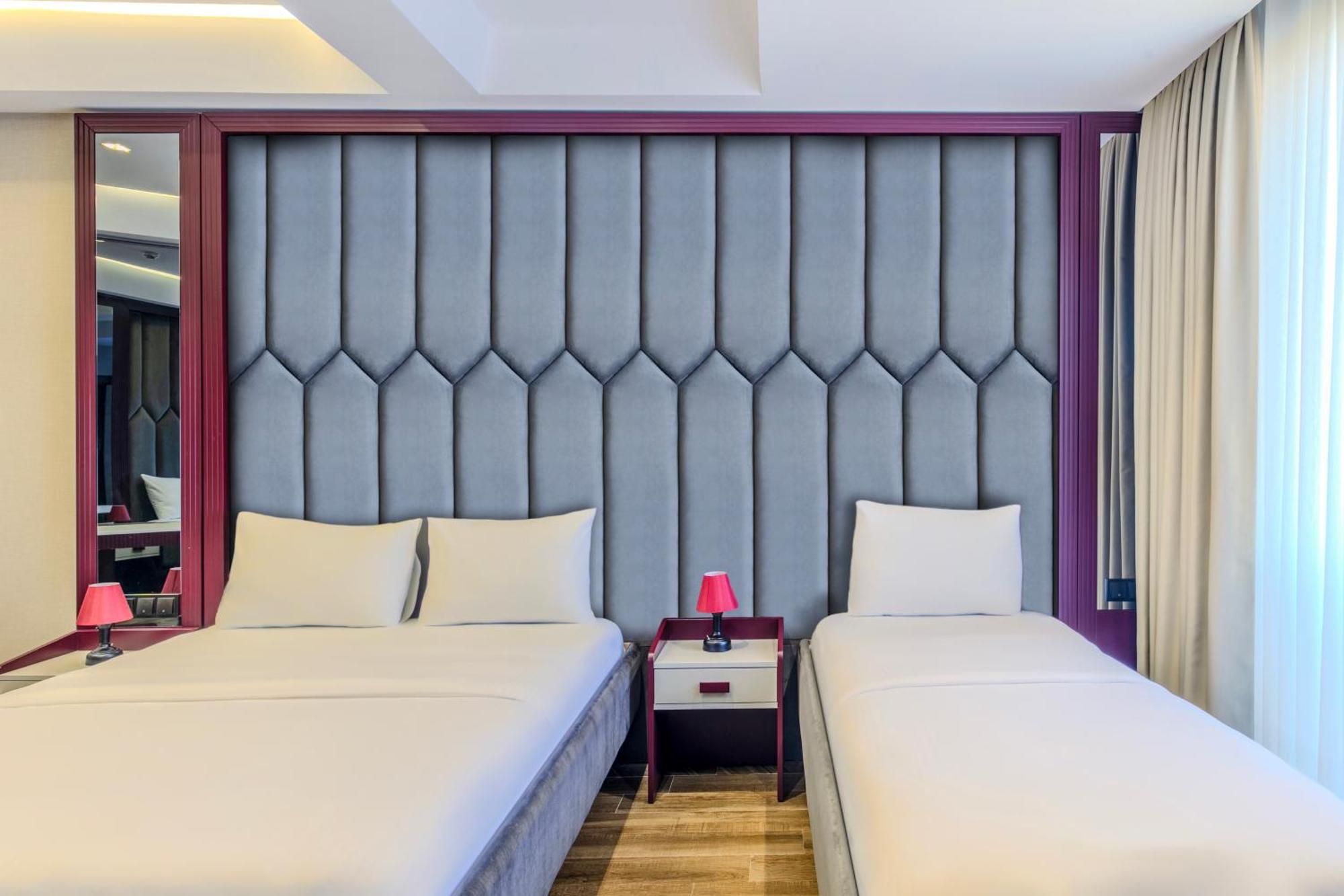 Heaven Premium Hotel Restaurant & Airport Shuttle Arnavutkoy ภายนอก รูปภาพ