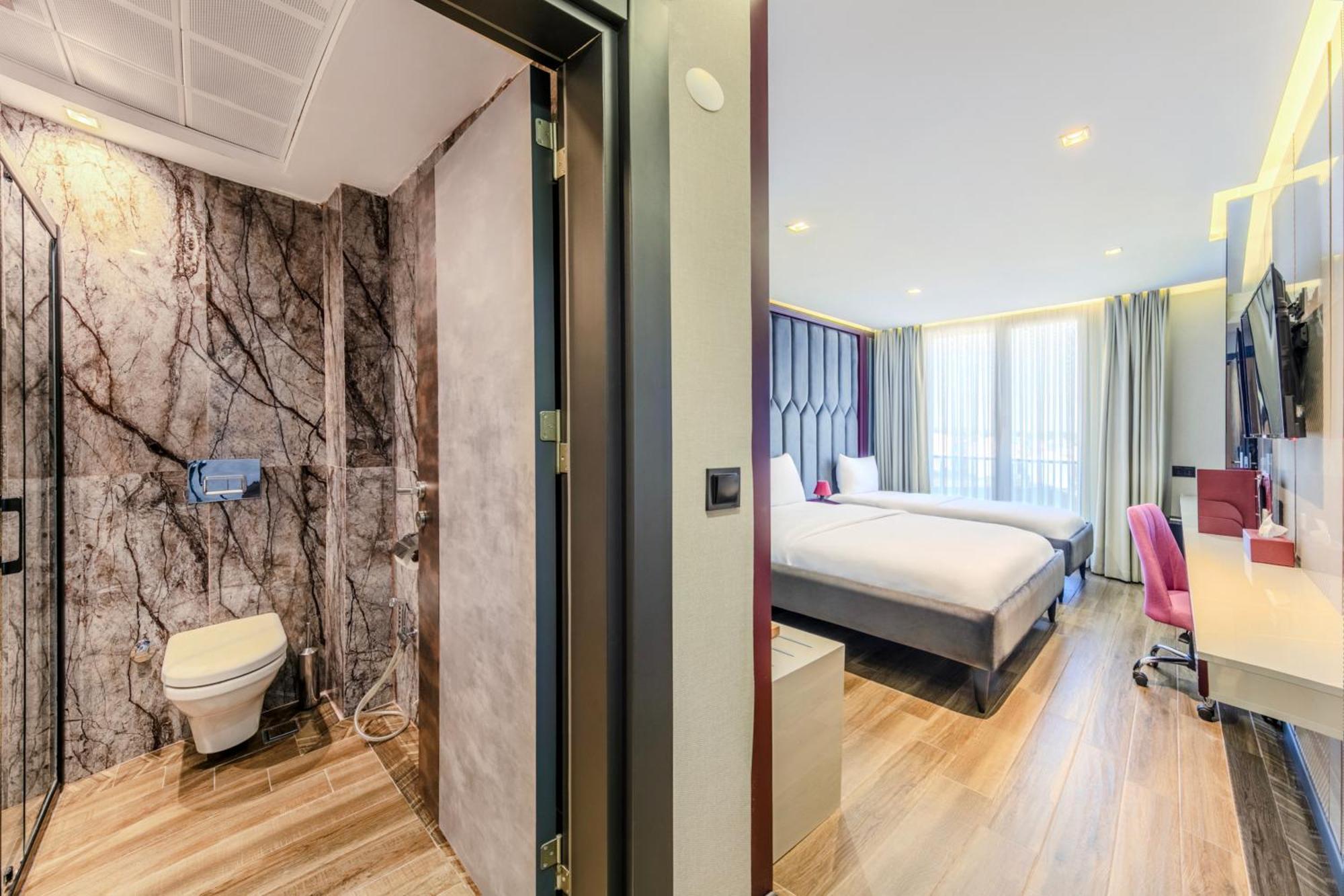 Heaven Premium Hotel Restaurant & Airport Shuttle Arnavutkoy ภายนอก รูปภาพ