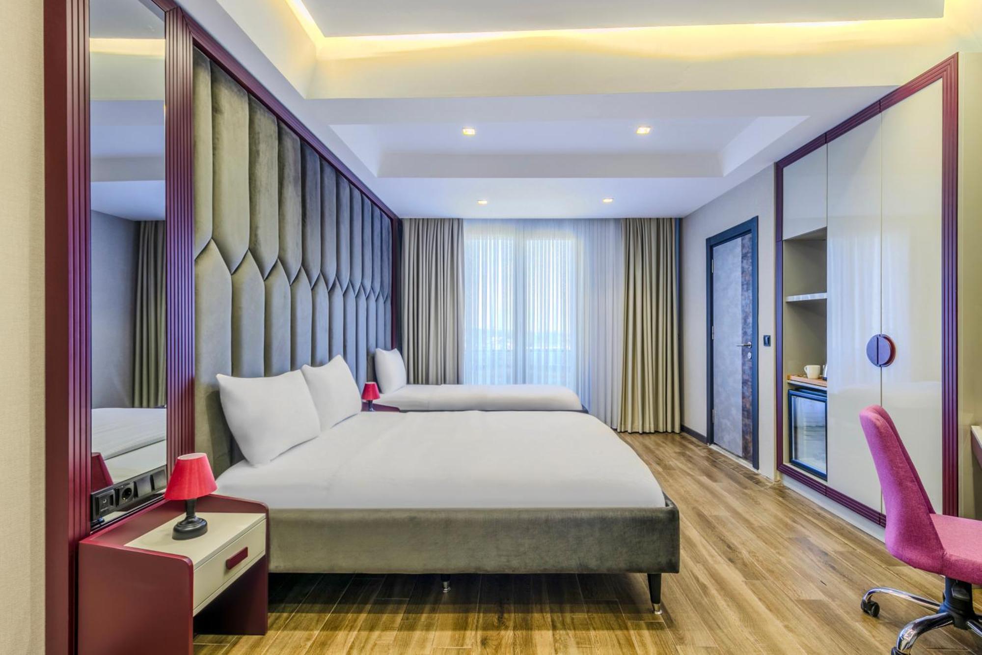 Heaven Premium Hotel Restaurant & Airport Shuttle Arnavutkoy ภายนอก รูปภาพ